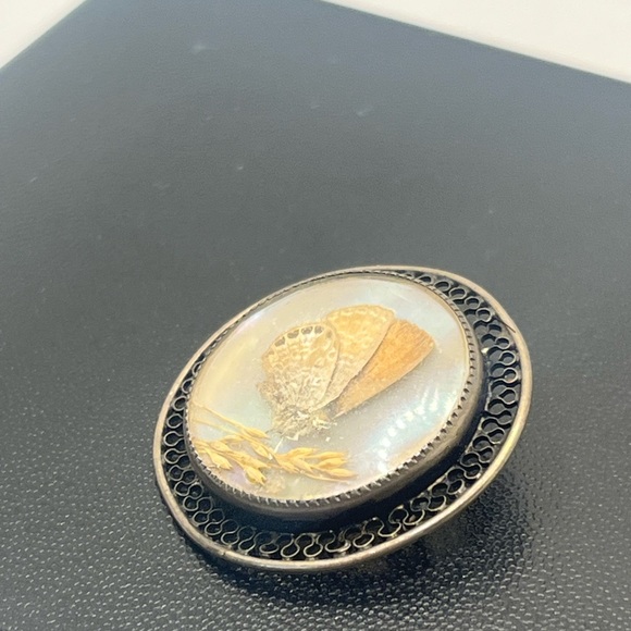 Victorian morpho butterfly wing silver tone filigree round brooch pin vintage - Picture 5 of 16